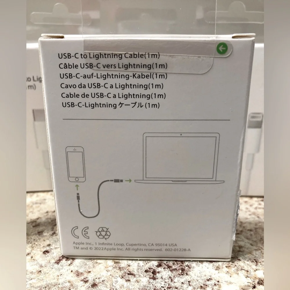Apple USB-C lightning Cable